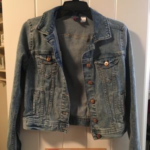 Divided denim jacket